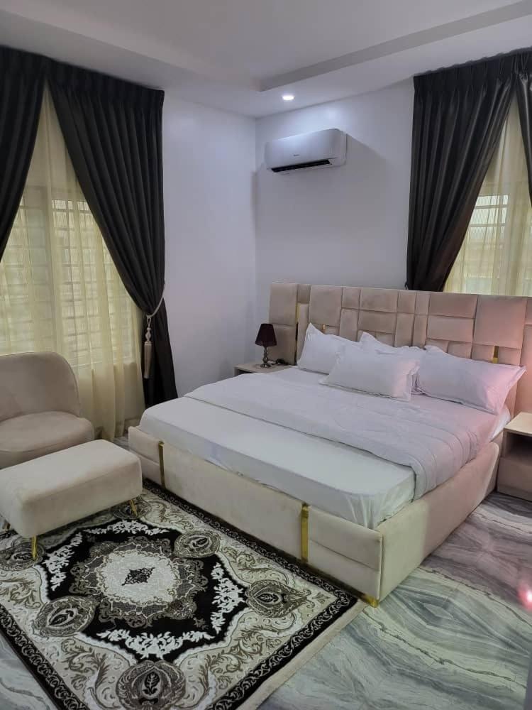 De-Omega Homes - Serviced Apartment Jahi, Абуджа Экстерьер фото
